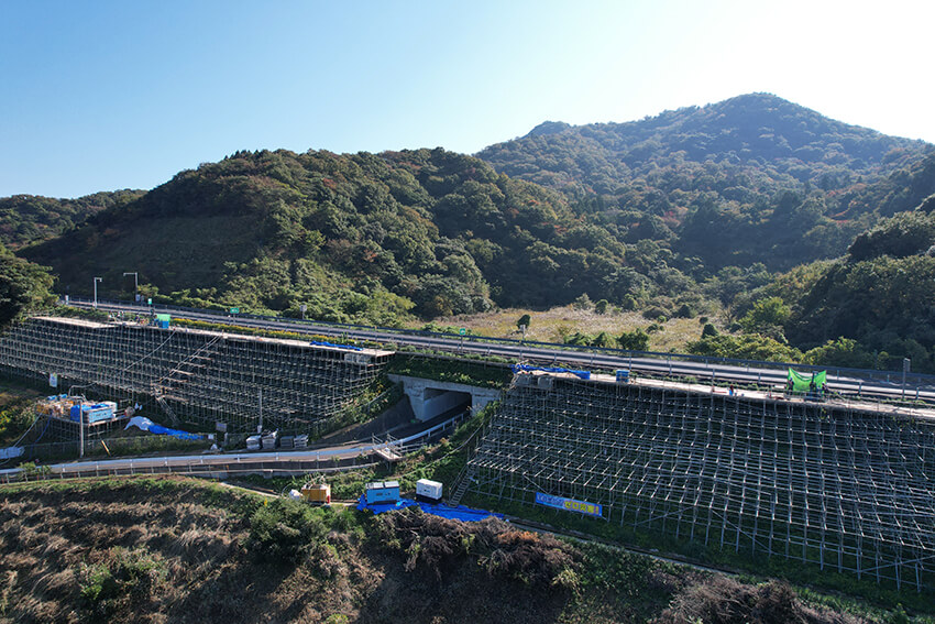山陰自動車道(特定更新等)松江玉造IC～菱川IC間盛土補強工事